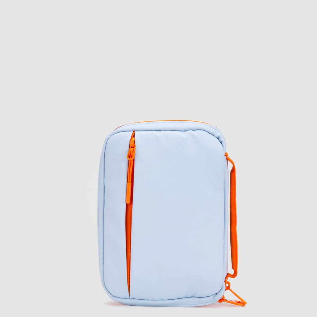 BUBBA  PASSPORT HOLDER TRAVEL IRIS