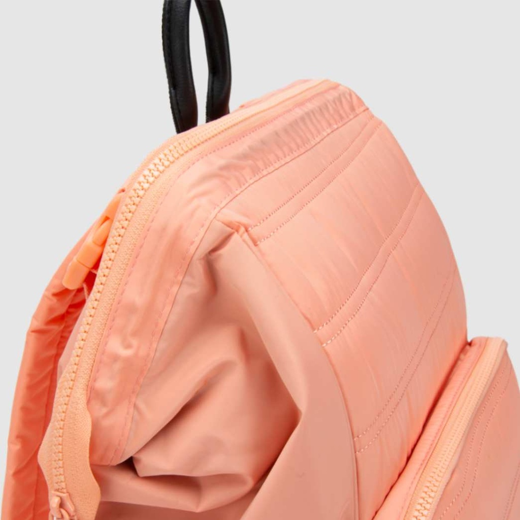 BUBBA MOCHILA MOM BAG INCLUDED A DIAPER PAD AND A BOTTLE BAG CORAL REGULAR